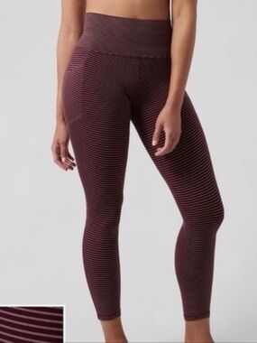 Athleta women’s Striped Burgundy salutation stash 7/8 cropped leggings in size S